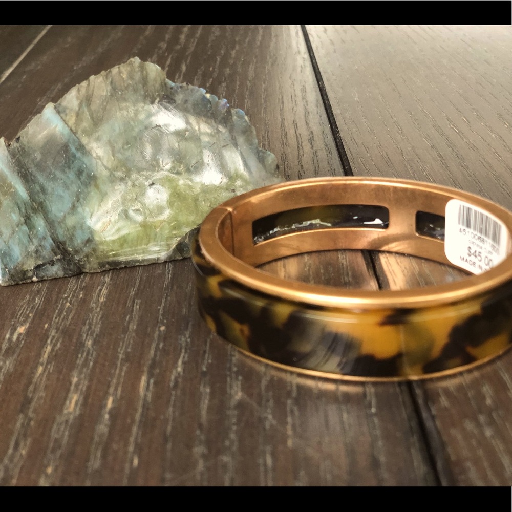 NWT Chico’s Sienna Brown Gold Tortoise Shell Hinged Cuff Bracelet